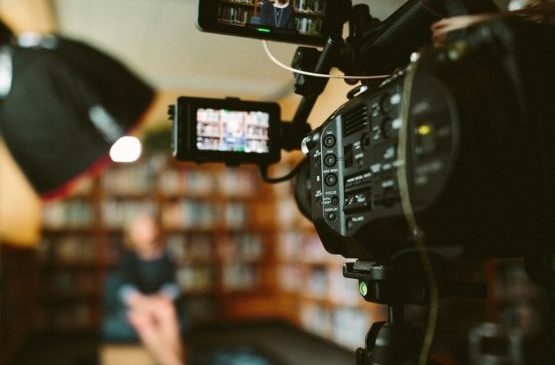 Emissora é condenada por iludir telespectadora com promessa de reforma em residência