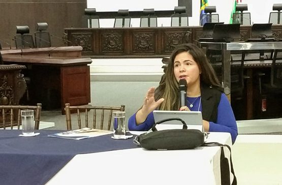 Juíza apresenta proposta de conciliação on-line: justiça ágil, econômica e eficiente