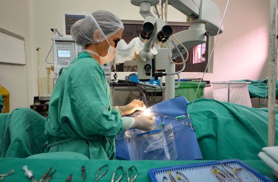 Menino que teve perna amputada por erro médico receberá indenização de R$ 100 mil