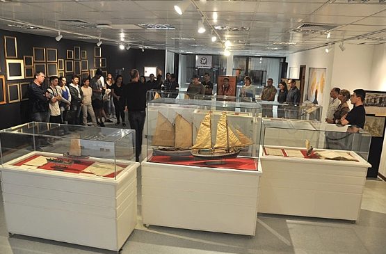 Museu do Judiciário Catarinense inova e acolhe visita noturna em suas dependências
