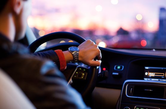 TJ condena homem que foi à revenda, pediu para fazer test-drive e fugiu com o carro