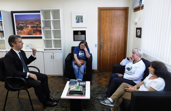 Vara de Execuções Penais de Joinville recebe visita da Pastoral Carcerária nacional