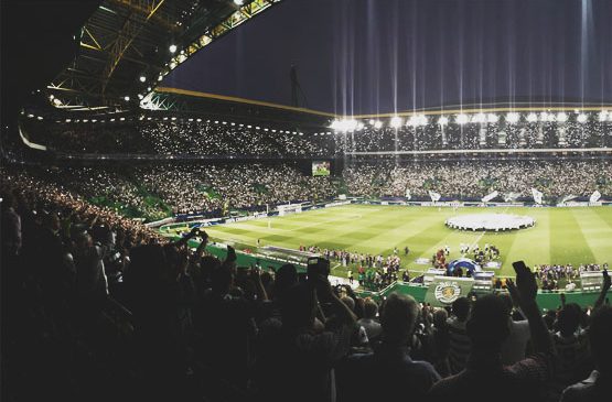 Mulher quer pensão condizente com posição do ex, jogador destacado em clube da Europa